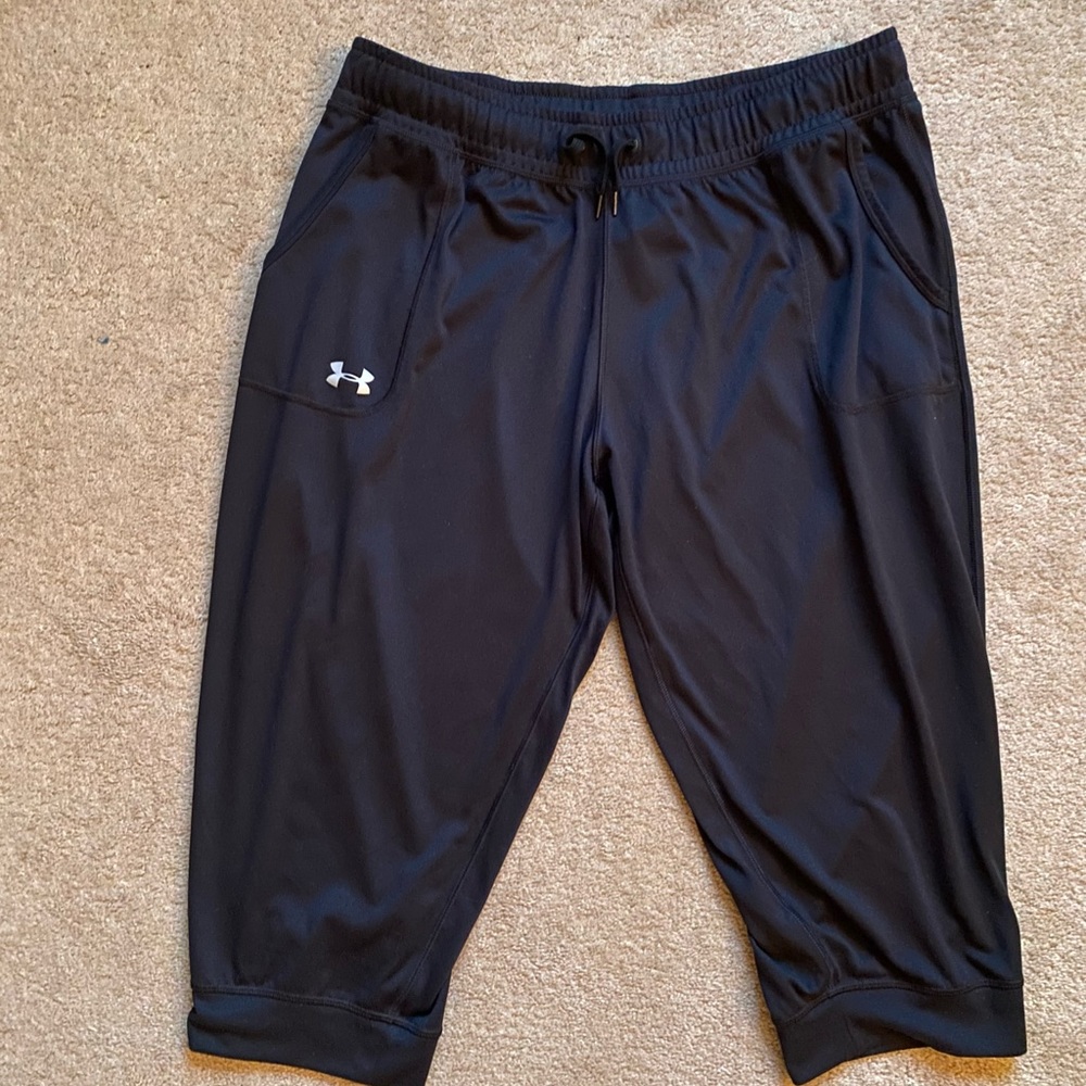 Under Armour jogger capris